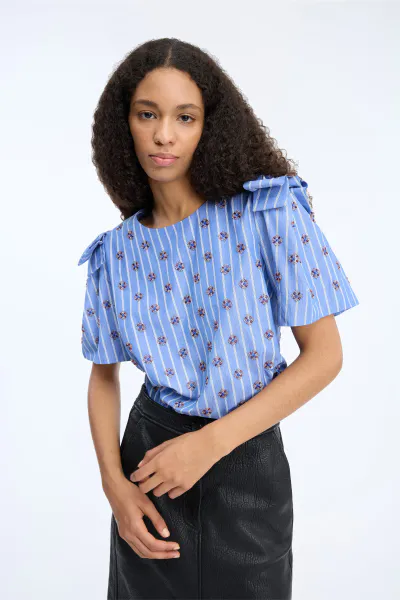 Hovedbilde Munthe Vapouri Top Blue