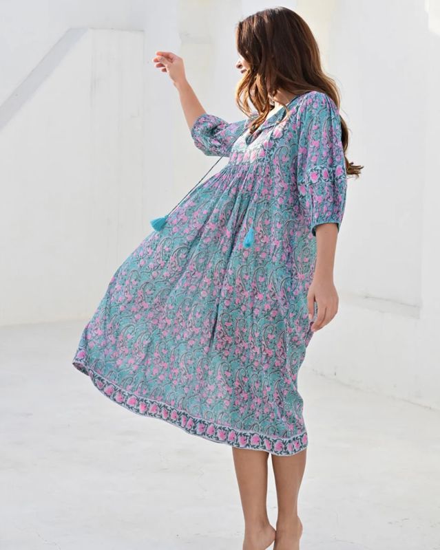 Anouska Love Shack Toulouse Smekkekjole Aqua Pink